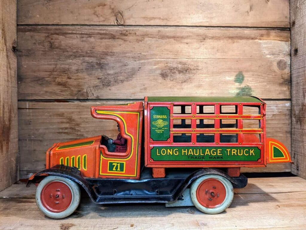 Vintage tin toy Long Haulage truck